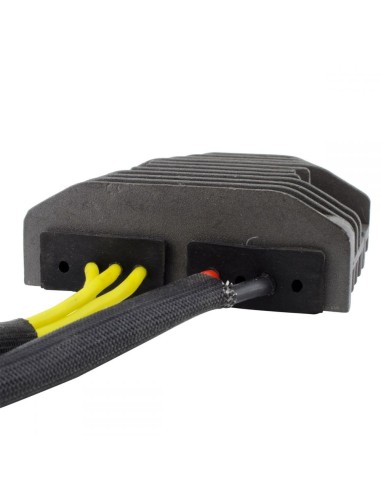 Régulateur Rectifieur Mosfet Honda CBR600F4i OEM 31600-MBW-A10 31600-MBW-D21